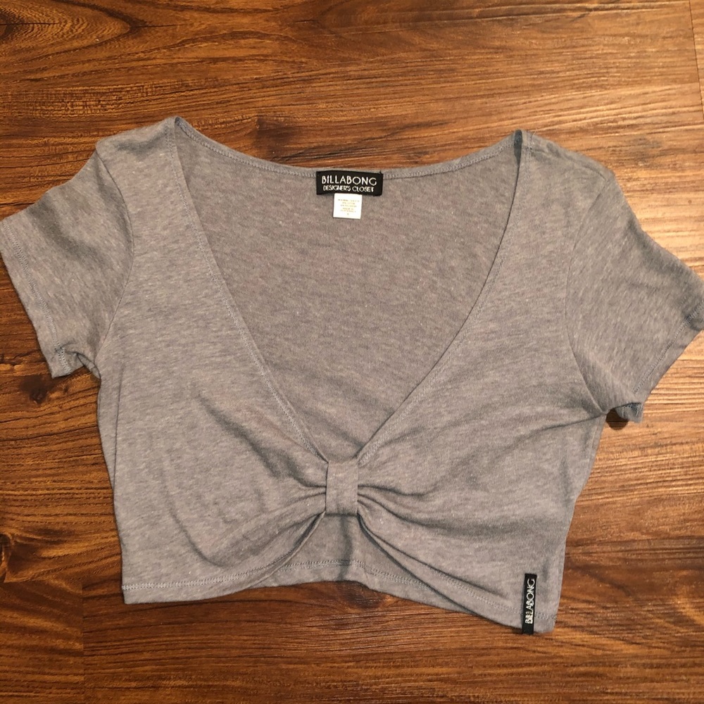 Billabong grey crop top
